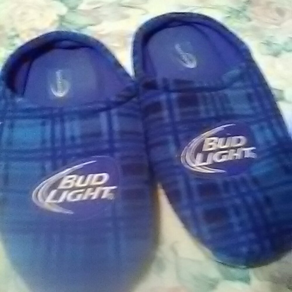 BudLight Blue Plaid Flannel BR Slippers Men's Medium